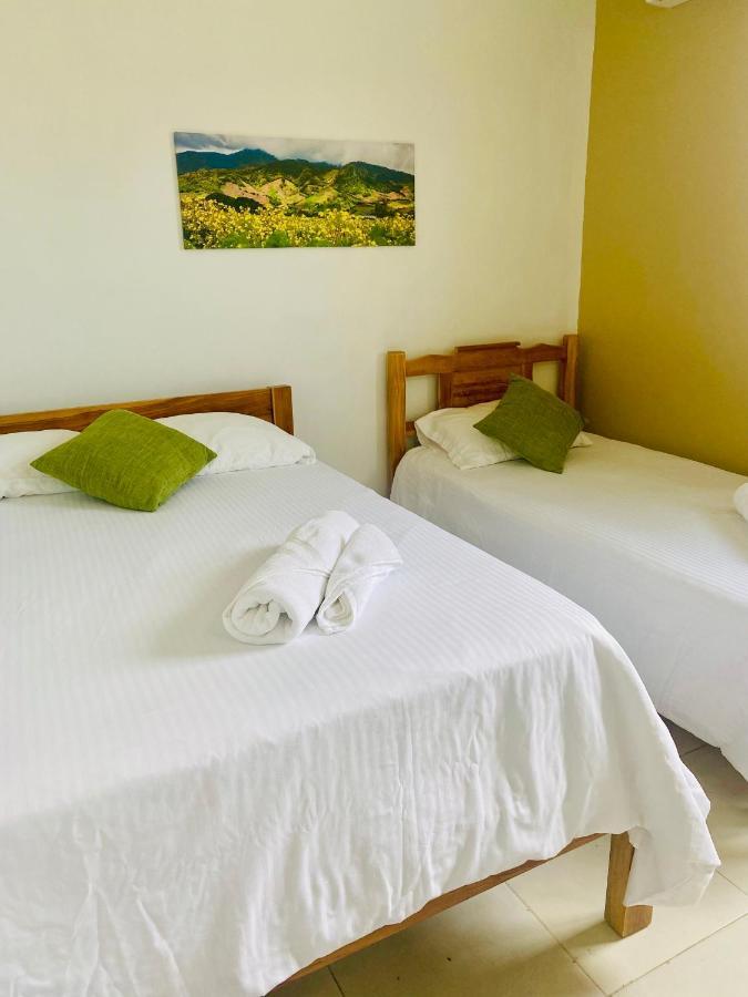 Hotel Ana Mary Santiago Esterno foto