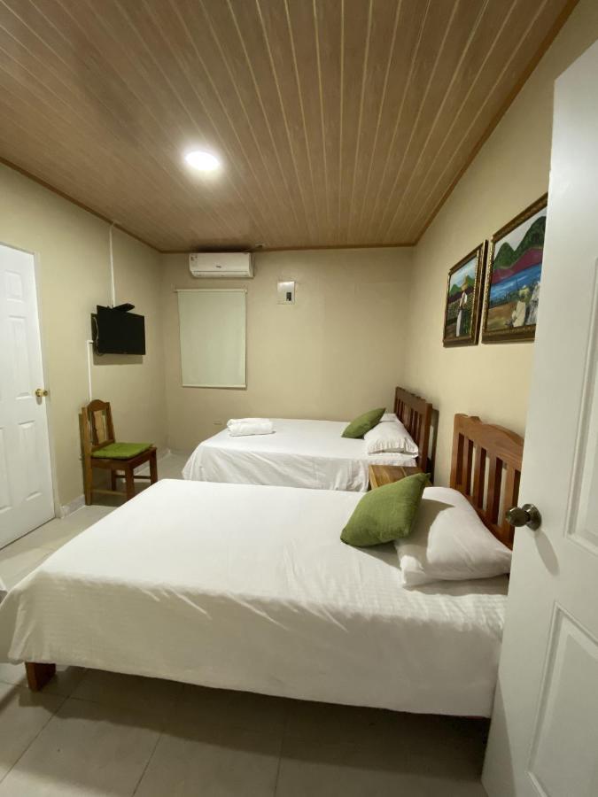Hotel Ana Mary Santiago Esterno foto