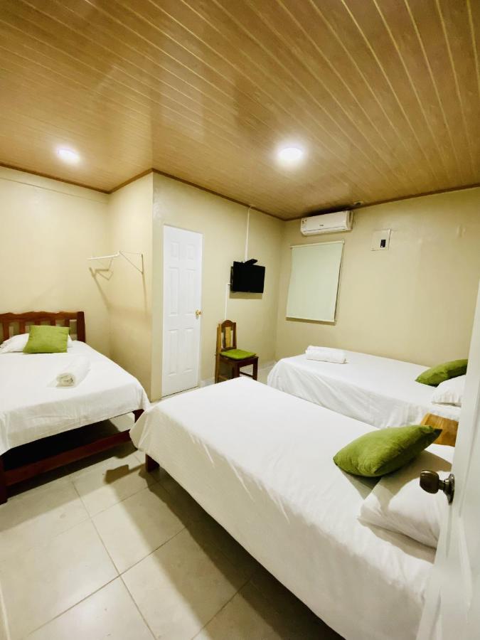 Hotel Ana Mary Santiago Esterno foto